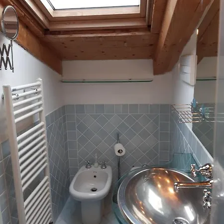 Apartamento Romantica Mansarda Lago Di Garda *