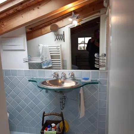 Apartamento Romantica Mansarda Lago Di Garda